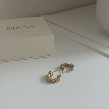 Earrings Twisted Hurricane Hoops (from HeyMaeve)