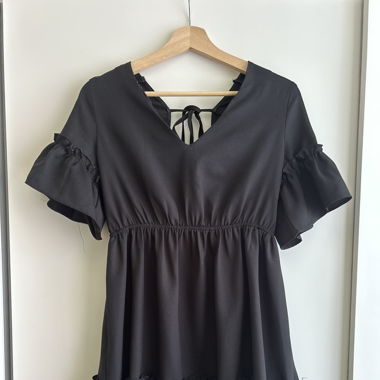 Schwarzes Sommerkleid 