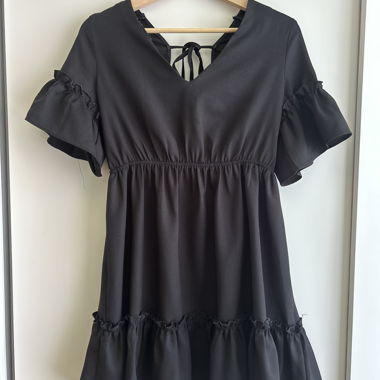 Schwarzes Sommerkleid 