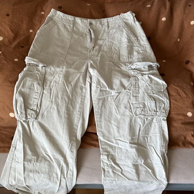 Bershka cargo straight