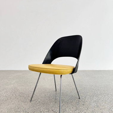 Eero Saarinen Side Chairs, frühe 1940er Jahren