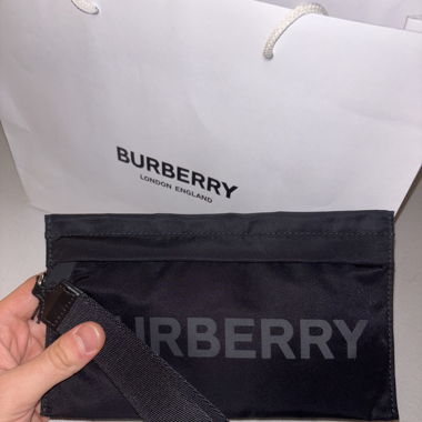 Pochette de luxe Burberry