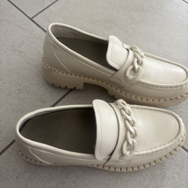 Chaussure neuves