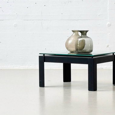 Moderner Couchtisch mit Metallgestell &Glasplatte 