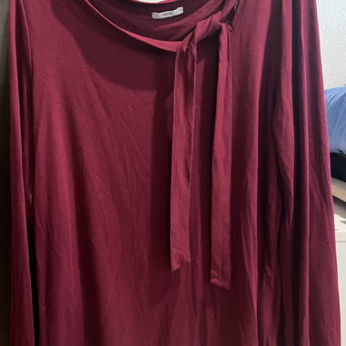 Rotes Oberteil 