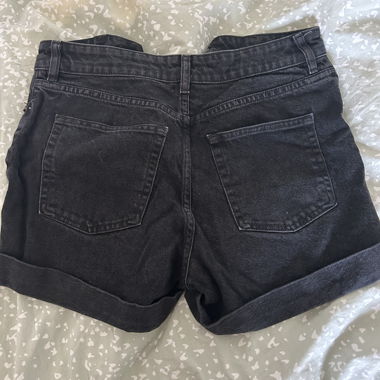 H&M schwarze Denim Shorts