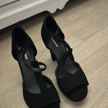 heels
