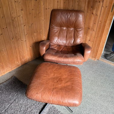 Fauteuil design Desede avec ottomane « James Bond »