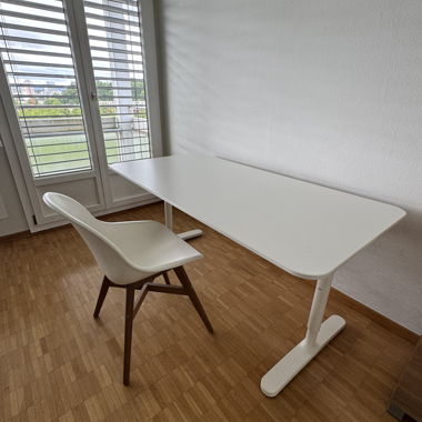 White desk with chair