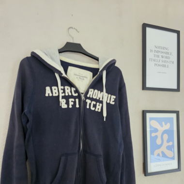 Zip Hoddie