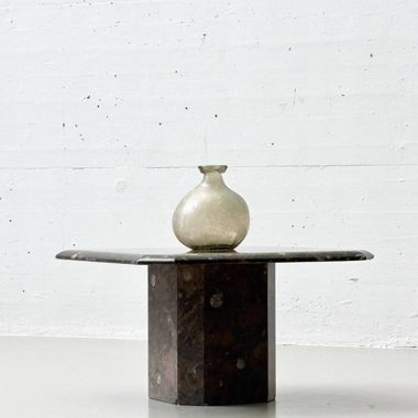 Petite table basse en pierre naturelle