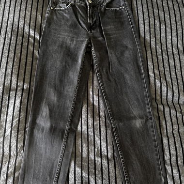 Bershka Mom Jeans, Grösse 34