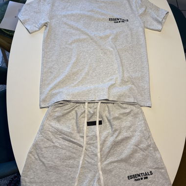 Essentials Set Fear of God