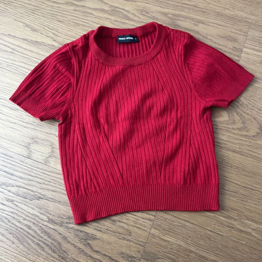 Top corto rosso