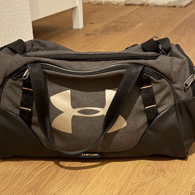 Borsa sportiva Under Armour grigia