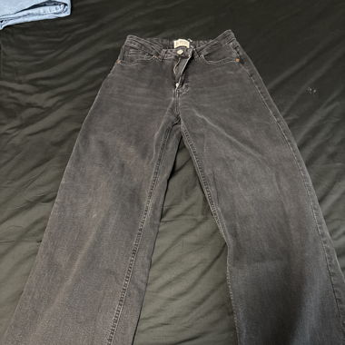 Black Jeans