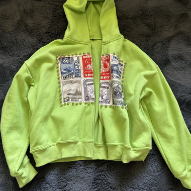Felpa con cappuccio verde con zip