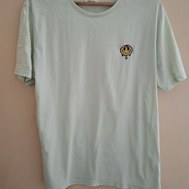 T-shirt smiley
