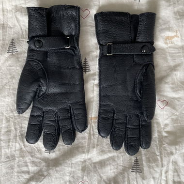 Schwarze Lederhandschuhe
