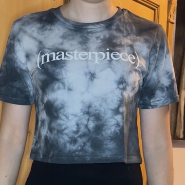 tie-dye crop tee