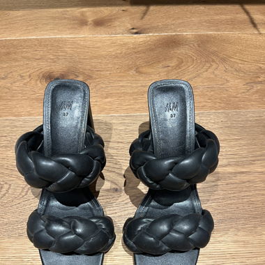 Summer heels