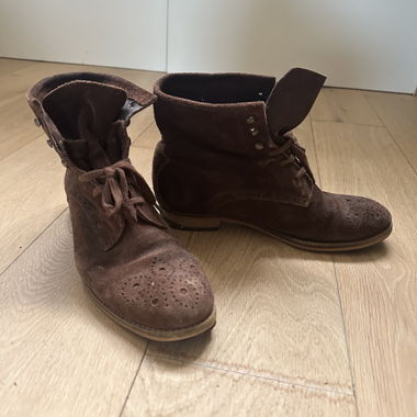 Stiefeletten aus Wildleder