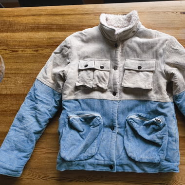 Gefütterte Cordjacke