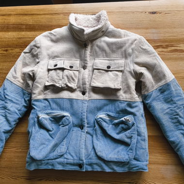 Gefütterte Cordjacke