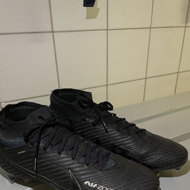 Crampons Mercurial Nike