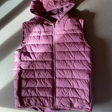 BLACKSALT purple padded hooded vest M