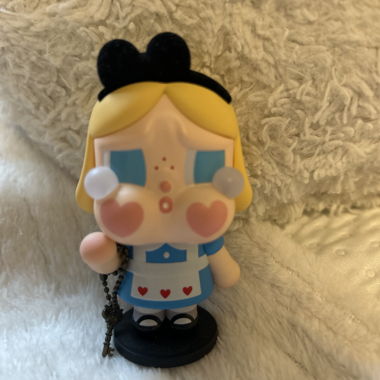 Crybaby-Figurine