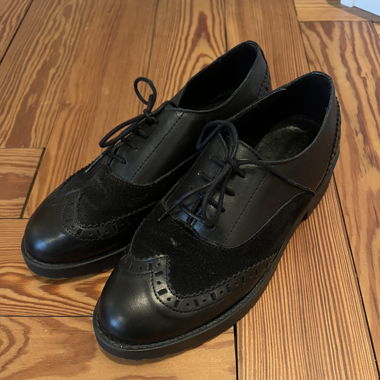 Schnürschuhe