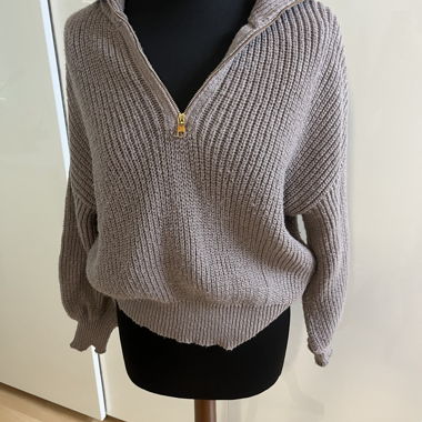 Pull en maille à fermeture éclair
