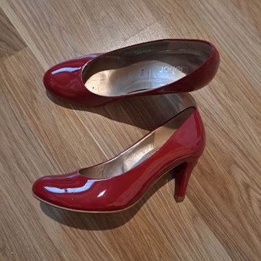 red heels