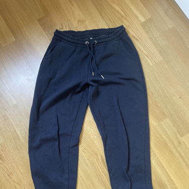 Blaue Trainierhose 