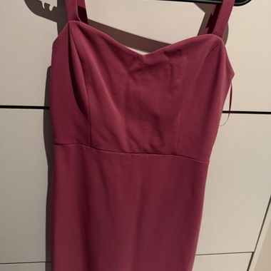 Abito rosa con spalline