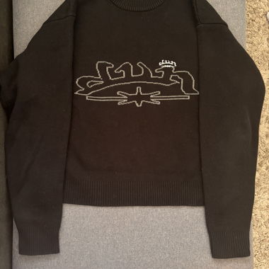 Maglione nero / marca Divinbydivin