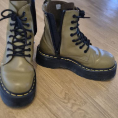 Dr. Martens size 37