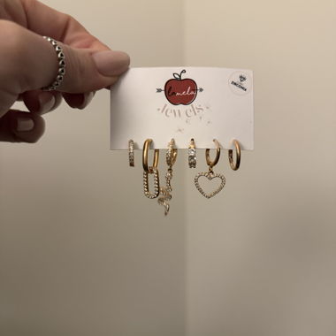 Earring set