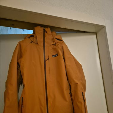 Patagonia Skijacke: Women's Insulated Powder Town