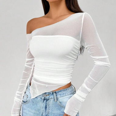 T-Shirt mit asymmetrischem Ausschnitt