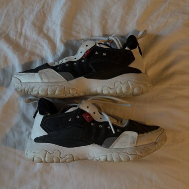 Nike Jordan Delta 2