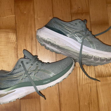 Chaussures de course ASICS EU 38