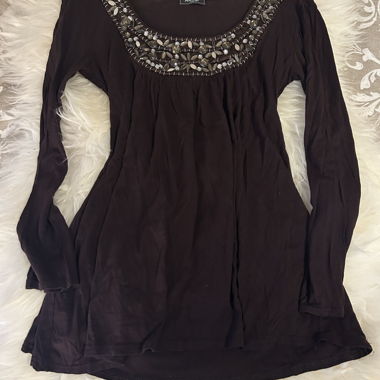 Pull long vintage marron brodé de perles