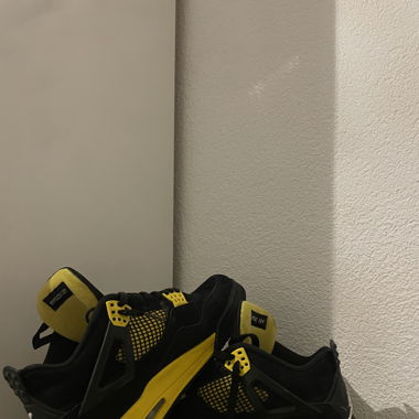 Yellow Thunder Jordan 4