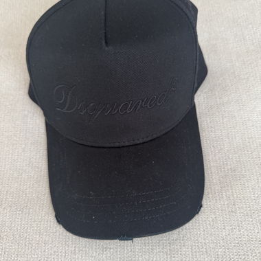 Disquared Cap