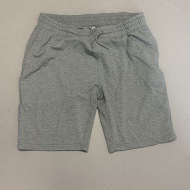 Graue Sweatshorts