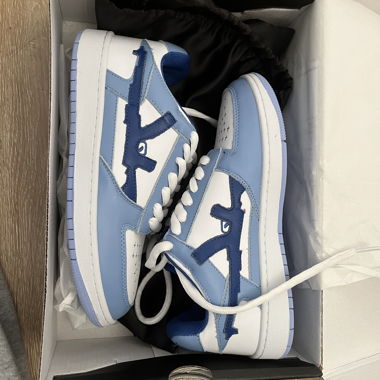 Sneakers Lost boys