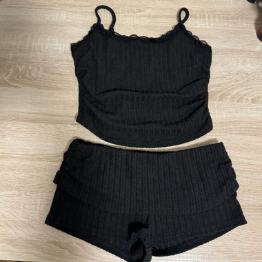 Two-piece set