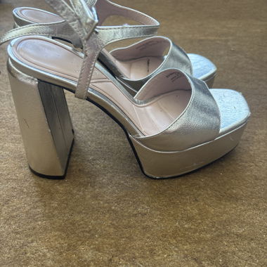 Sandalette con tacco compensato